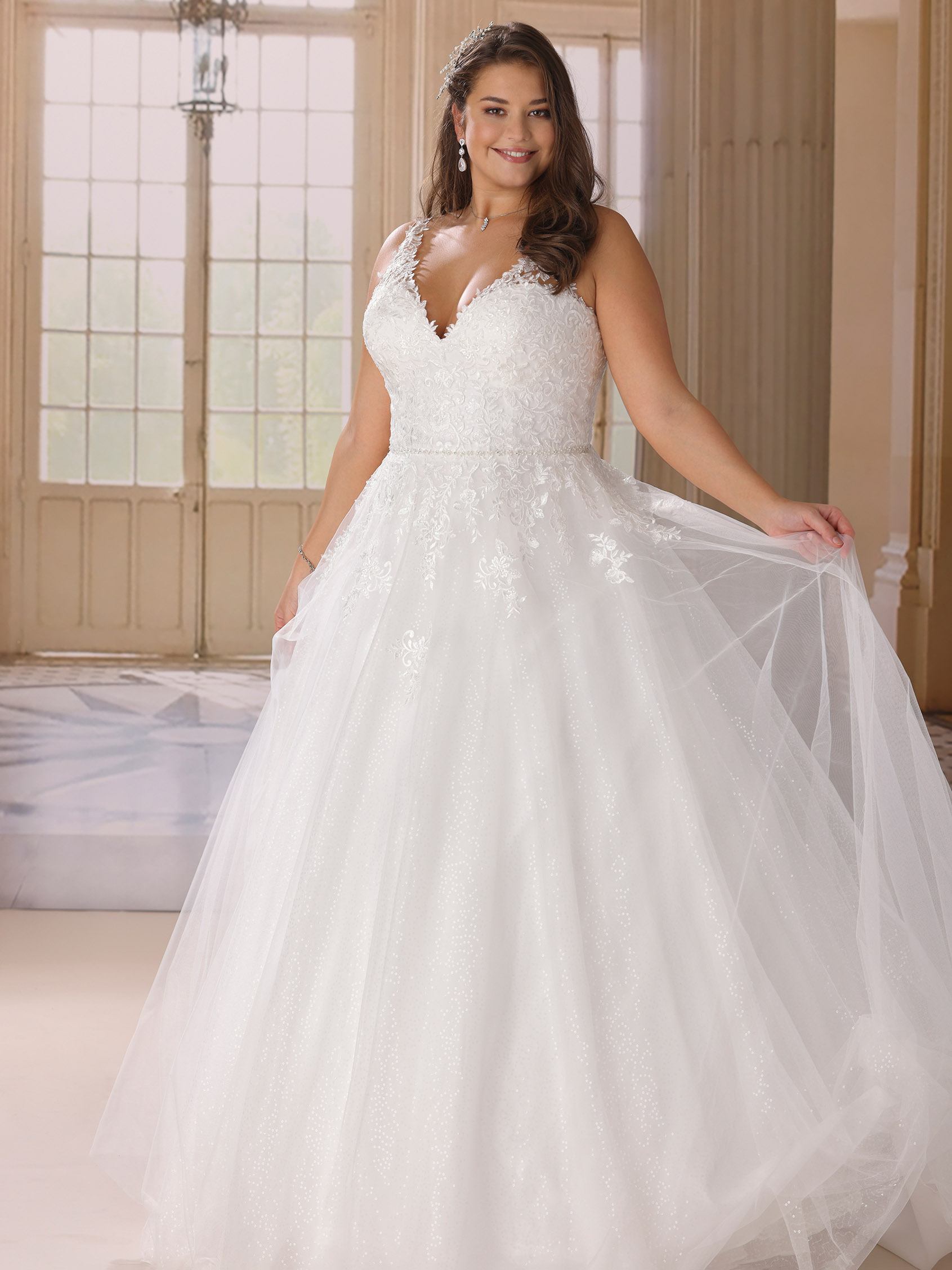 ALTHEA A line wedding dress with V neck Ladybird