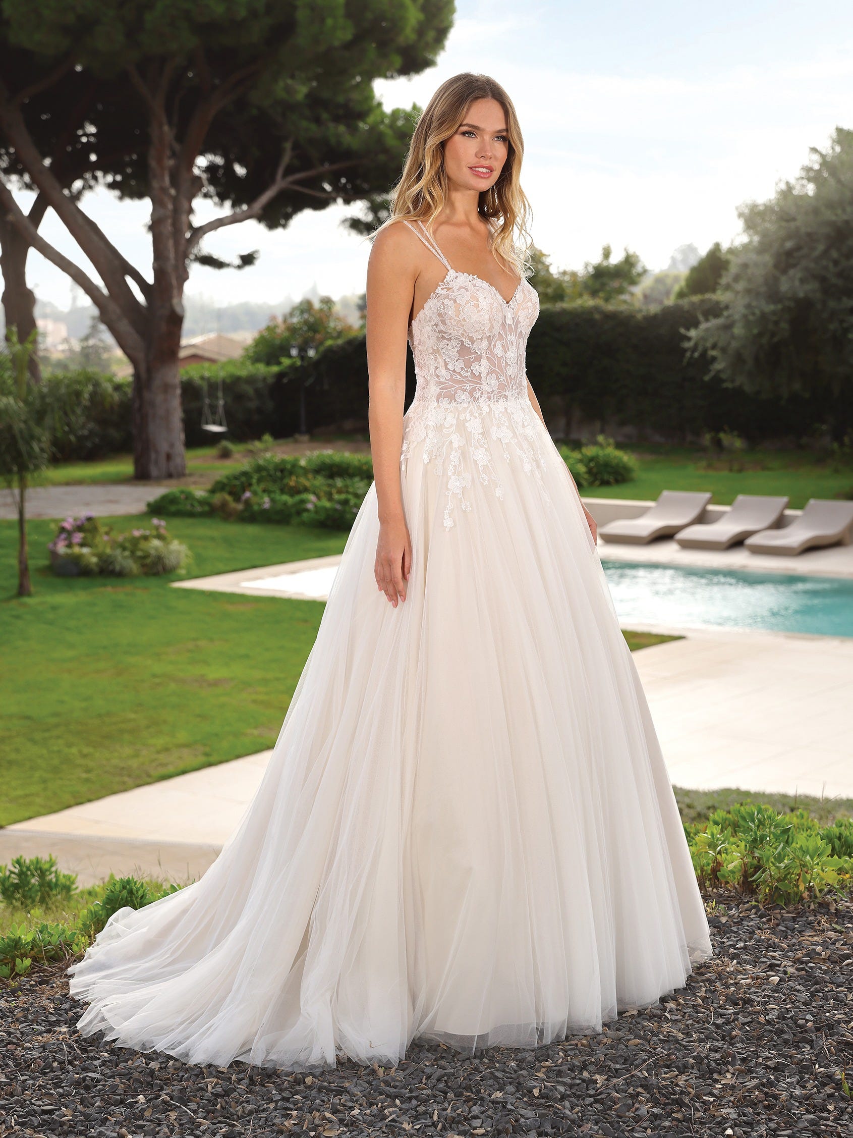 Colored beach clearance wedding dresses