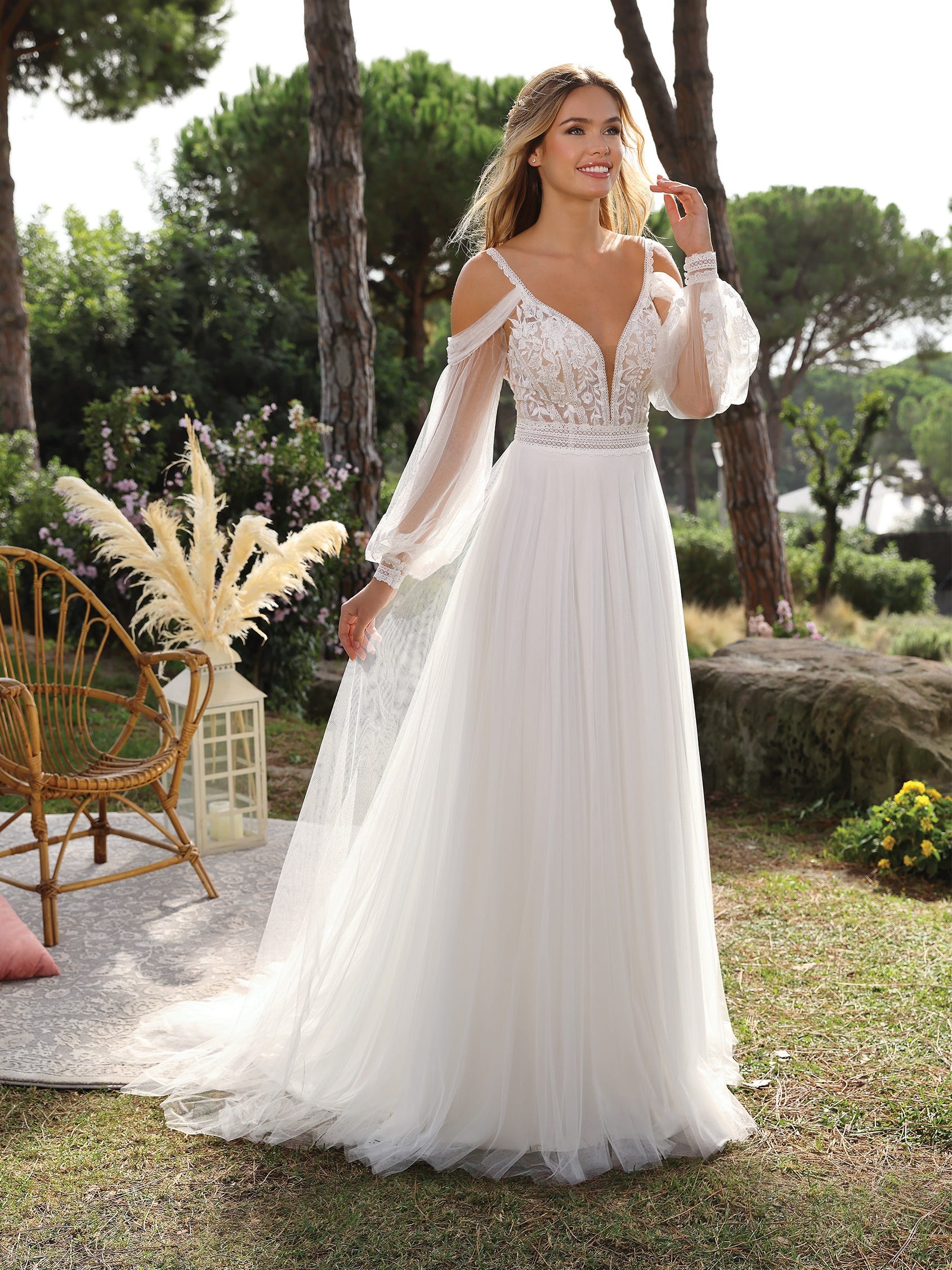 CAREN Flowy A line wedding dress with V neck Ladybird